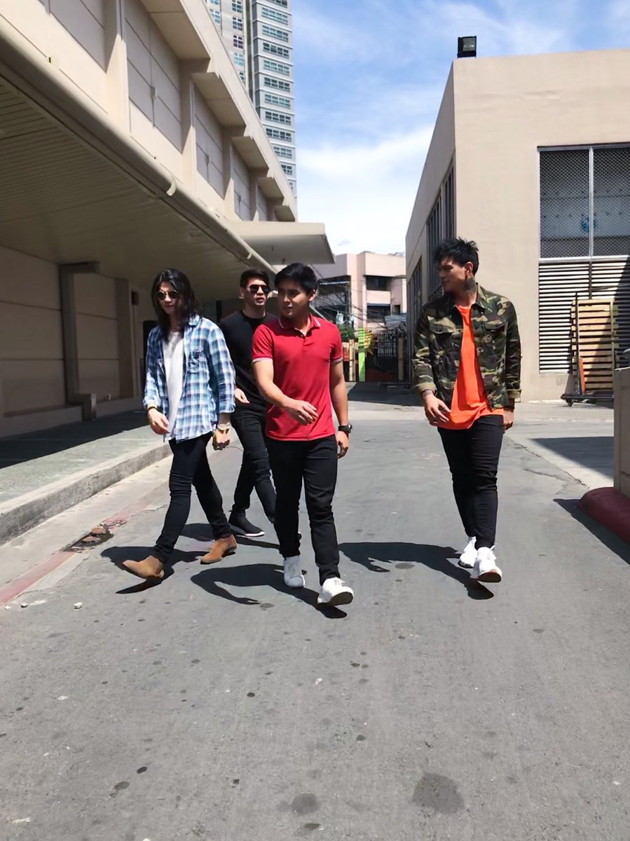 hashtag_k1d's tweet photo. My Gwang🤙🏻 @hashtag_mccoydl @iamzeuscollins @hashtag_wilbert https://t.co/CjbiPJGooH