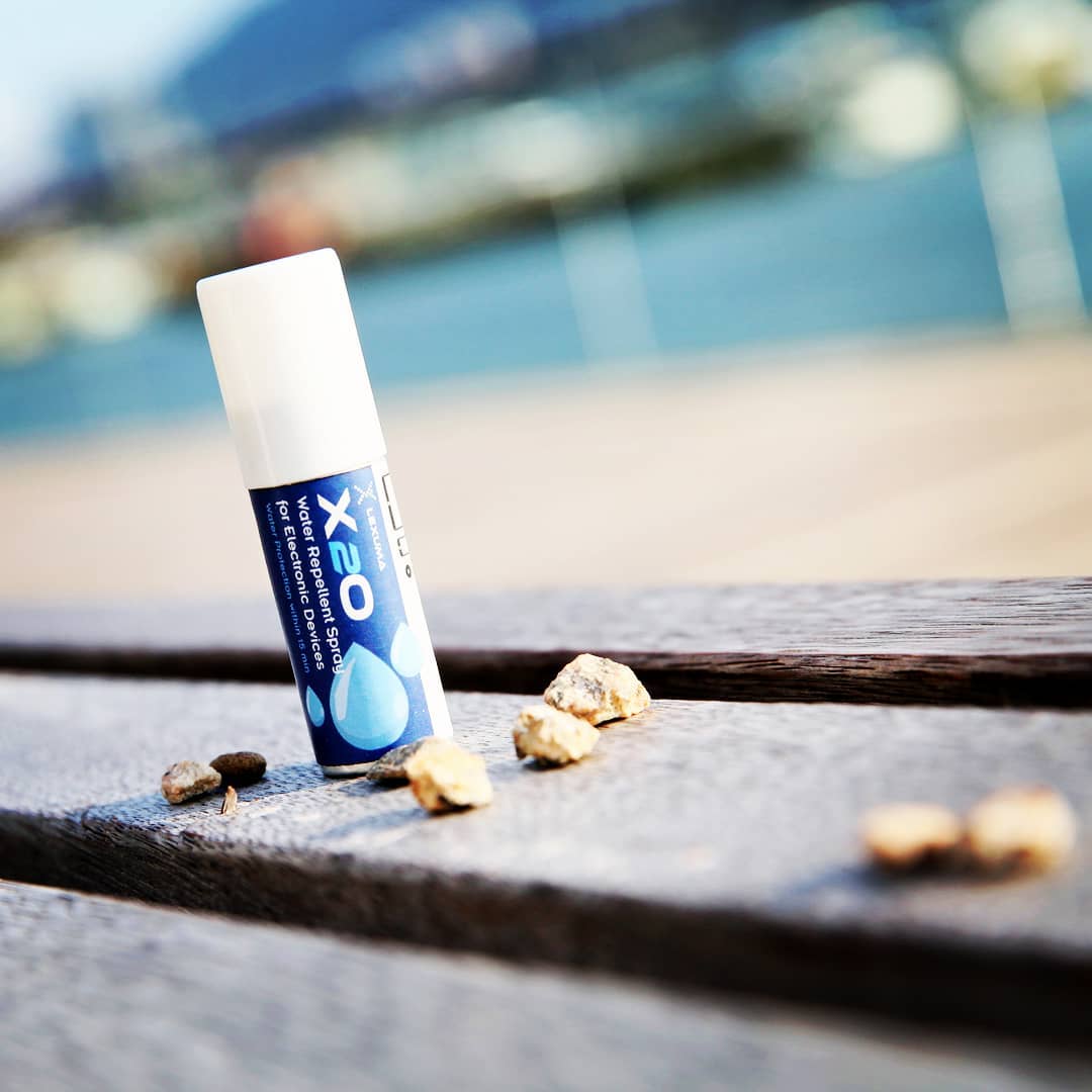 Lexuma_Official's tweet photo. Keep your mobile devices safe and dry. Lexuma is introducing its latest product "X2O Water Repellent Spray for Electronic Devices". After applying X2O, your device can be IPX4 / IPX7 protected! More: https://t.co/6pesv2GZaF
#lexuma #x2o #waterprotection #waterproof #ipx4 #ipx7 https://t.co/FFgUJdK4DU