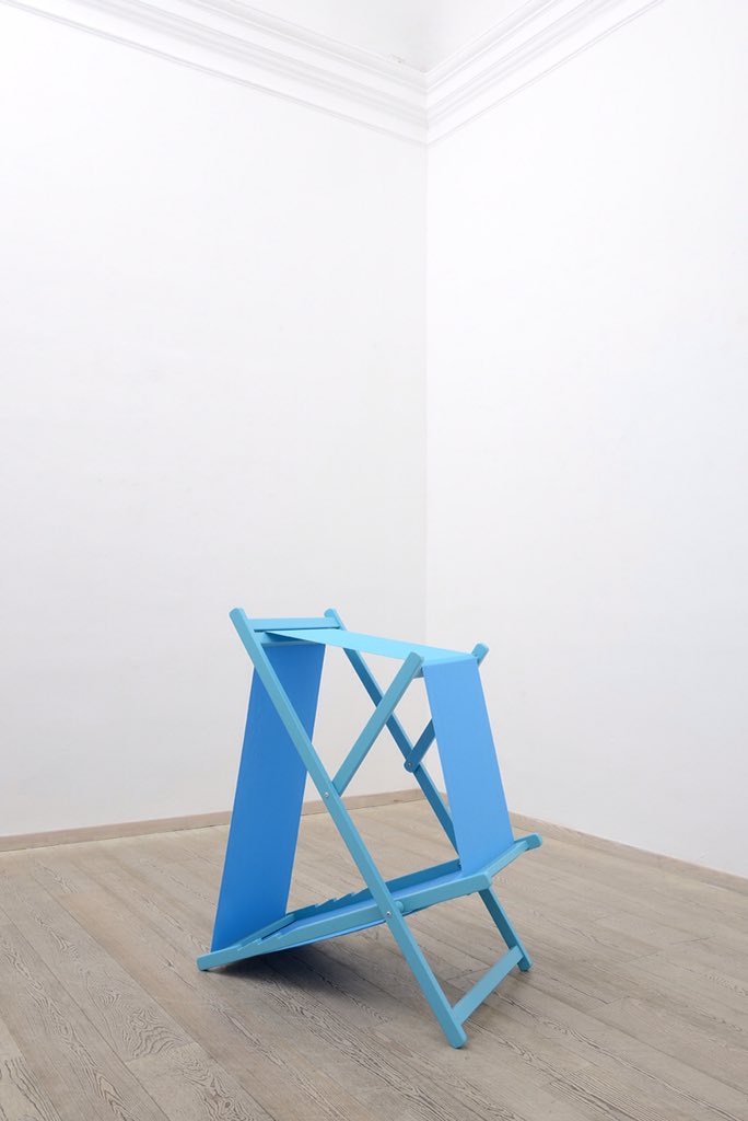 OTTOGallery's tweet photo. #GiovanniTermini, Ipotesi, 2018, varnished wood and nylon, cm 115hx100x60 @OTTOGallery #contemporaryart #contemporaryartist #sculpture https://t.co/7MMlbthExm