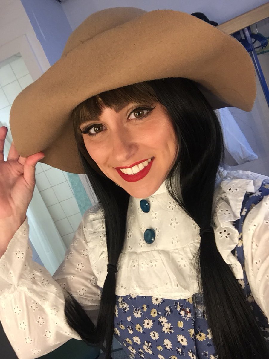 Jessica_ENelson's tweet photo. Looks like I’ll be revisiting this lovely lady sooner than I thought!! Feeling honoured to know that I’m on twice today at the @LighthousePoole on our double show day!!
@ModernMillieUK @WestEndCovers #milliedillmount #showtime #doubleshowday #bododeo https://t.co/HrVFx2tPpu