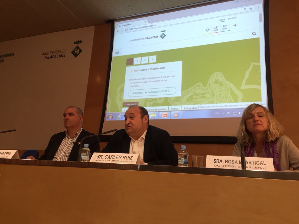 carlosruiztwitt's tweet photo. Salutació a la Trobada dels Centres de Formació d’Adults a #CanCalderon una feina clau per garantir les oportunitats #Viladecans https://t.co/CHOSADpjqH