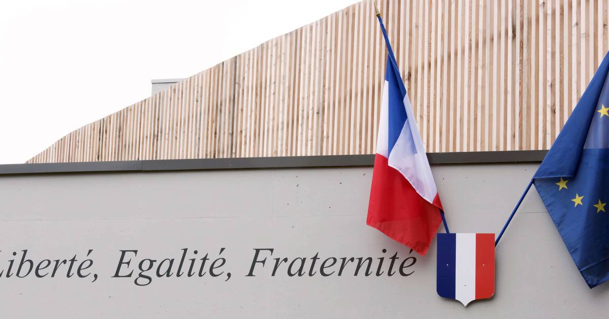 TRIBUNE. L’appel de 100 personnalités pour une fraternité nationale et universelle dlvr.it/QT121g