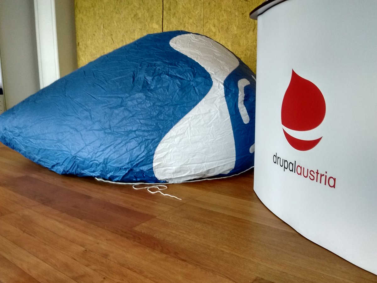 alexs__z's tweet image. Drupal rising @drupalat #wearedevs18 find us behind the Post :) #WeAreDevs