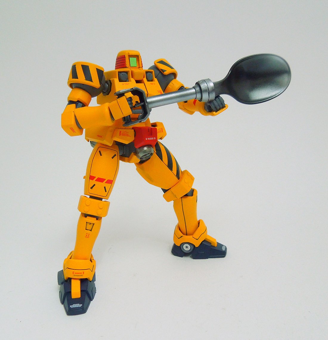 UCTIMELINE's tweet photo. 「ガンダムW」も「ガンダムAGE」もまともに観た事ない私がHGリーオーを作るとこうなりました（笑）
https://t.co/VqSwd4yQBi

#ガンプラはどんな自由な発想で作ってもいいんだ
#リーオー
#ガンプラ
#強いられているんだ https://t.co/M0rlN7xW5r