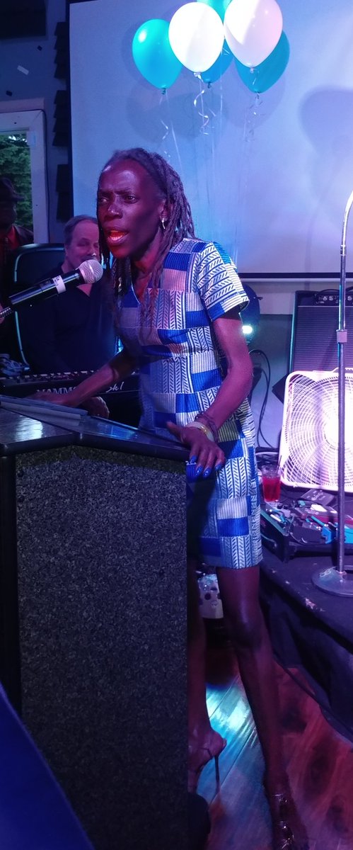 Alotta badass women about to run this place-- congrats, you got my vote 🗳️ <a href="/ValHoyle/">Val Hoyle</a> <a href="/ShemiaFagan/">Shemia Fagan</a> @lynnPetersonOr <a href="/dkafoury/">Deborah Kafoury</a> <a href="/jen_mcguirk/">Jennifer McGuirk</a> <a href="/joann4portland/">Jo Ann Hardesty</a>

Today was a good day #Election2018  #YearoftheWoman