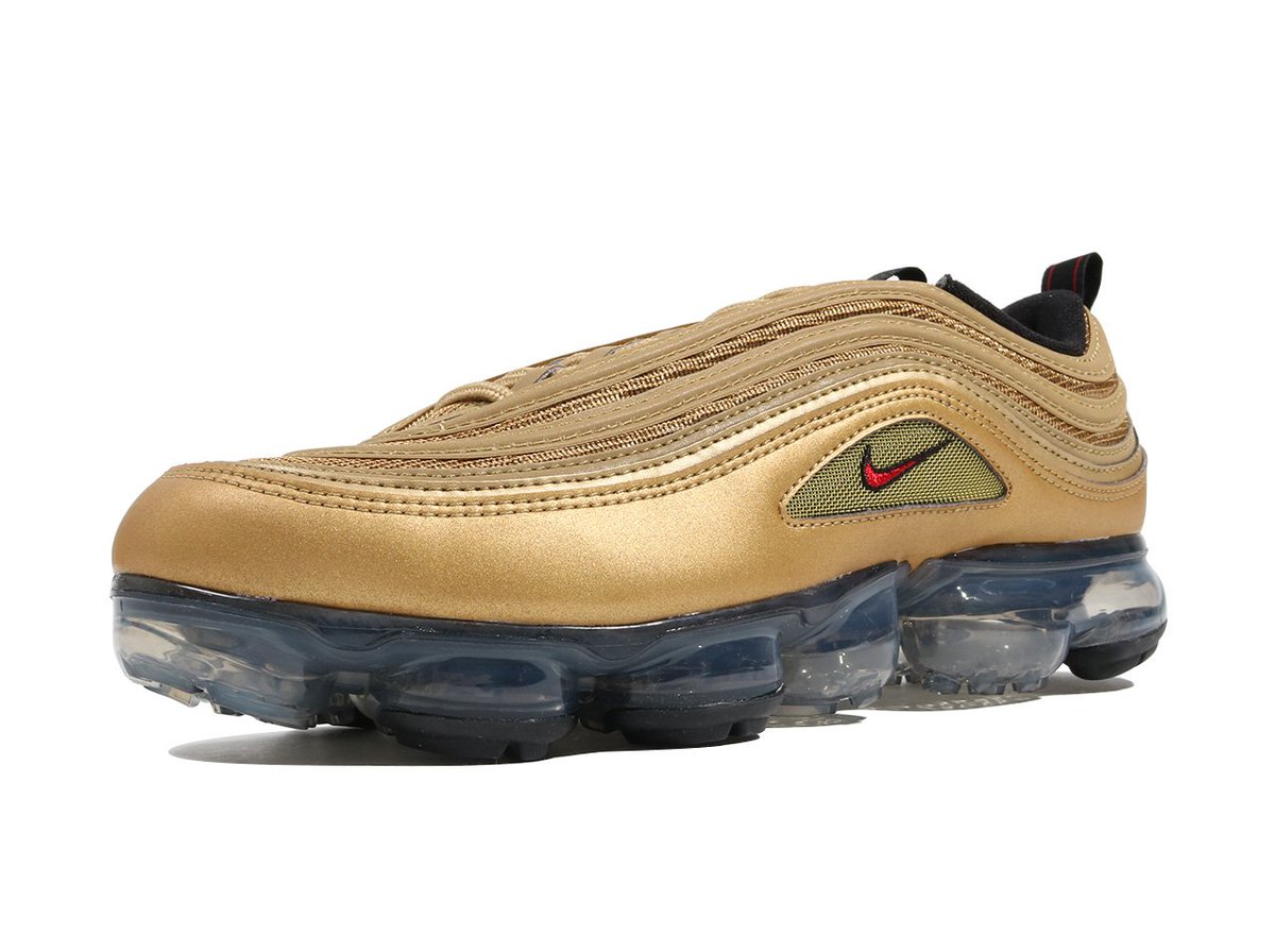 undefeated vapormax 97