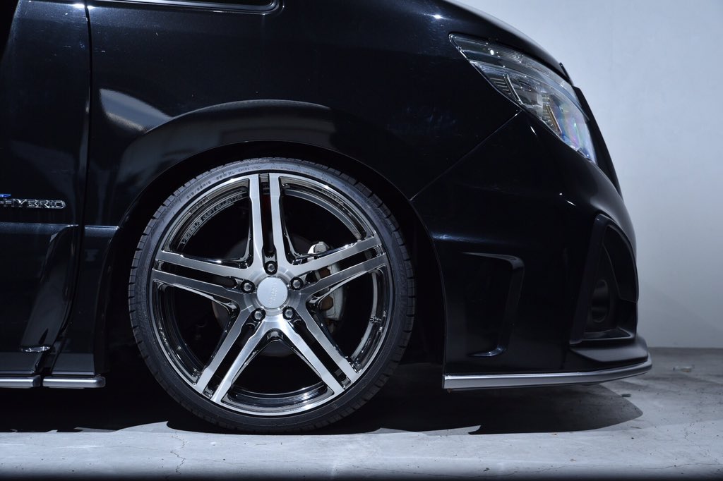 セレナ専門店 サンヤード tweet media