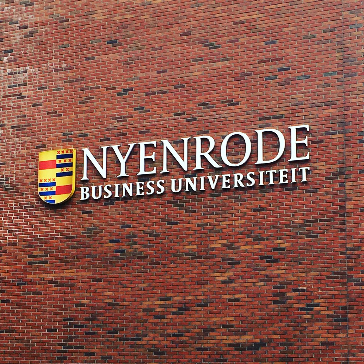 sannecramer's tweet image. Nog slimmer worden! 🤓😀🤗 #marketingprogram #nyenrode