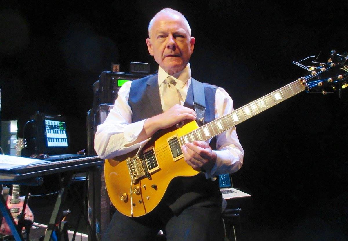 Happy birthday to King Crimson co-founder Robert Fripp, 72 years old today.