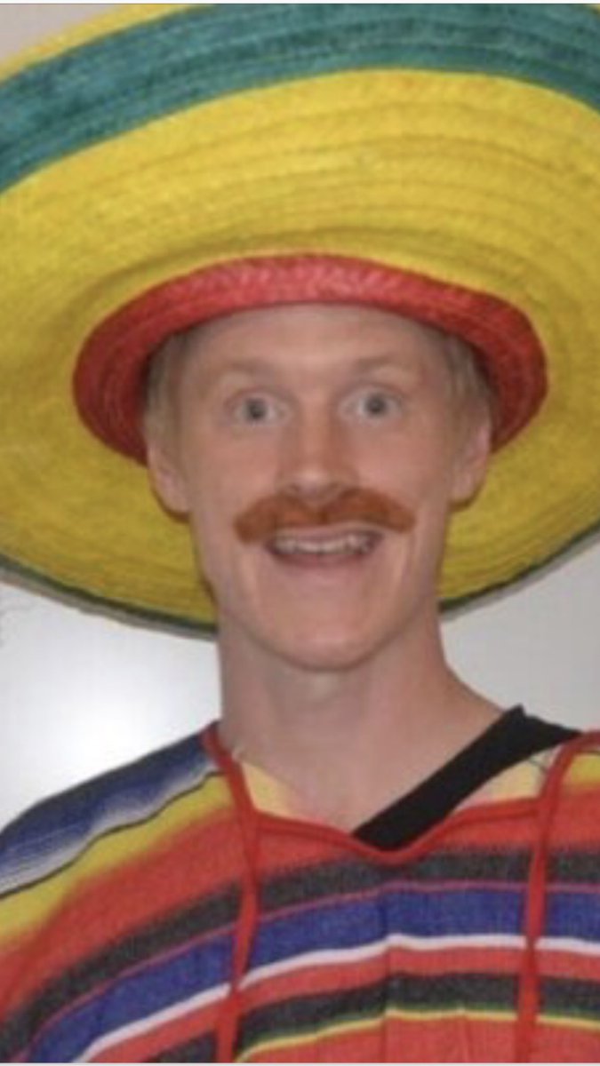 Sema hit, Hamad dit...

VARFÖR HÅLLER INTE JANNE EN PLATS ÖPPEN ÅT DENNA KILLEN??