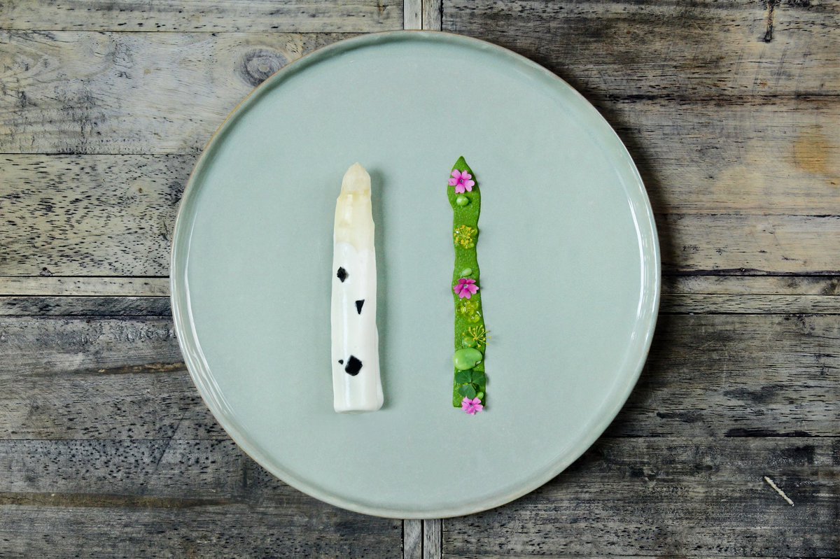 GastronautsAsia's tweet photo. We’re profiling some of Asia’s best chefs and restaurants, starting here with three plates from the new menu at The Dining Room at The House on Sathorn by Fatih Tutak. No.43 on @Asias50Best Restaurants List 2018. #Bangkok #Thailand #Chef #Restaurants #GastronautsAsia https://t.co/i4fCFezGCc