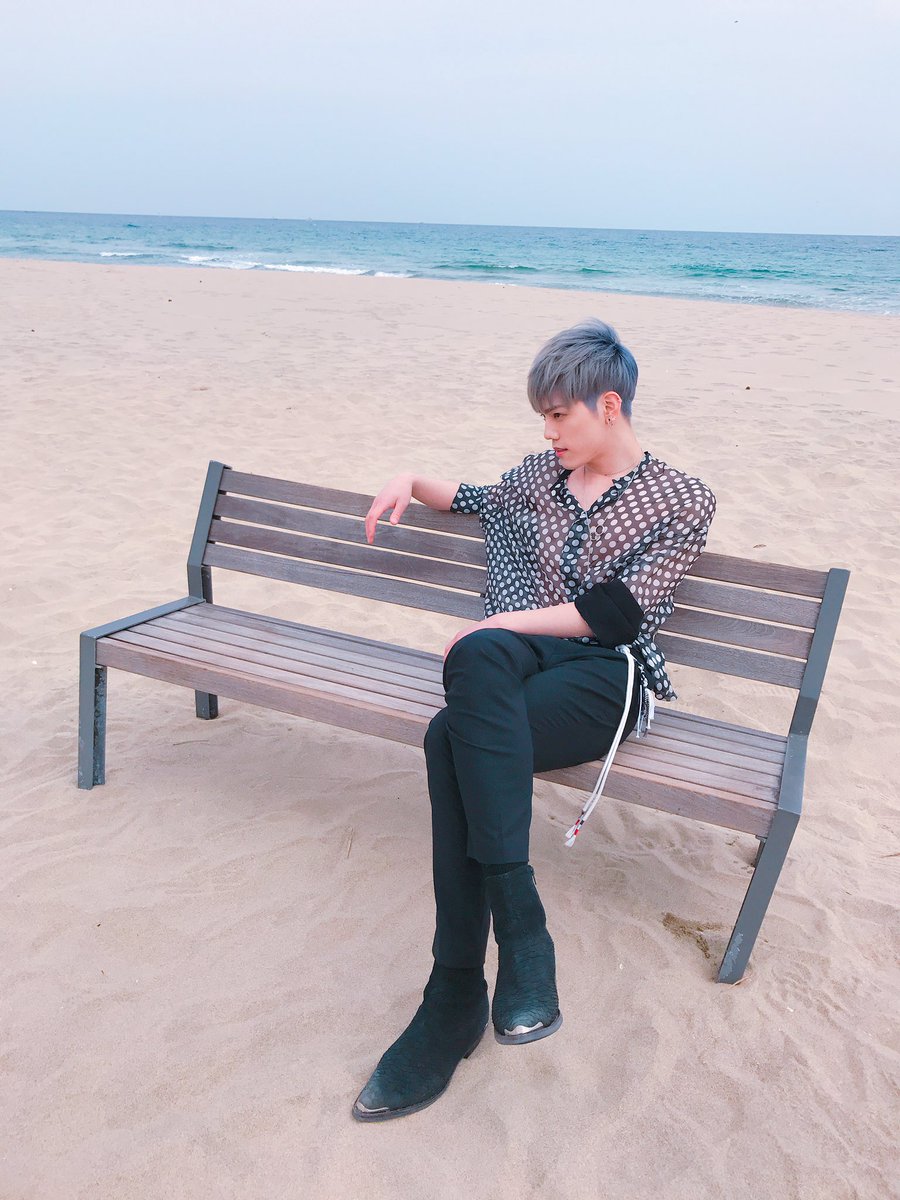 NFlyingofficial's tweet photo. [Today is.. NF day]

💫오늘은 엔플데이💫
#차훈 #눈빛 #윙크 #섹시해

#엔플라잉 #NFlying #Today_is #NFday
#HOW_R_U_TODAY #너의하루는어때 😊 https://t.co/pKA6qusXmf