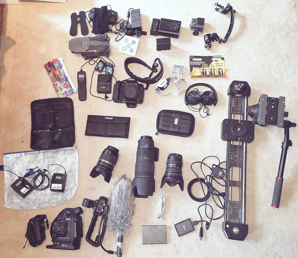 dogoodfilms's tweet photo. And so the packing begins! We’re off to Uganda his weekend for a marathon of film commissions documenting the plight of refugees from South Sudan 🇸🇸
We’ll be sharing more from our work with @DRC_dk and @NetHope_org - stay tuned!
https://t.co/usb4bPwtH9
#DoGoodFilms https://t.co/YUJ4SzZn6X