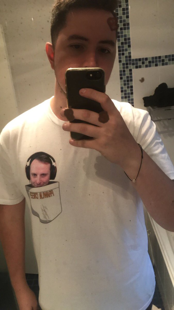 Duuukey's tweet photo. Prawln Crew for life @Prawln #Prawln4Partner ๐ฆ https://t.co/RrDyquWQQN