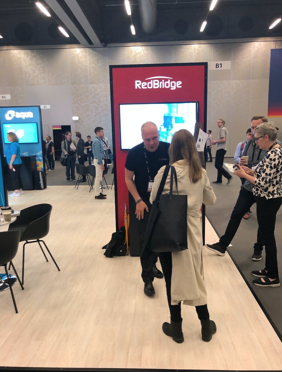 Äntligen startar vi igång dagen på #AWSSummit! 
Kom förbi vår monter B1 och tävla om en Weber-grill.