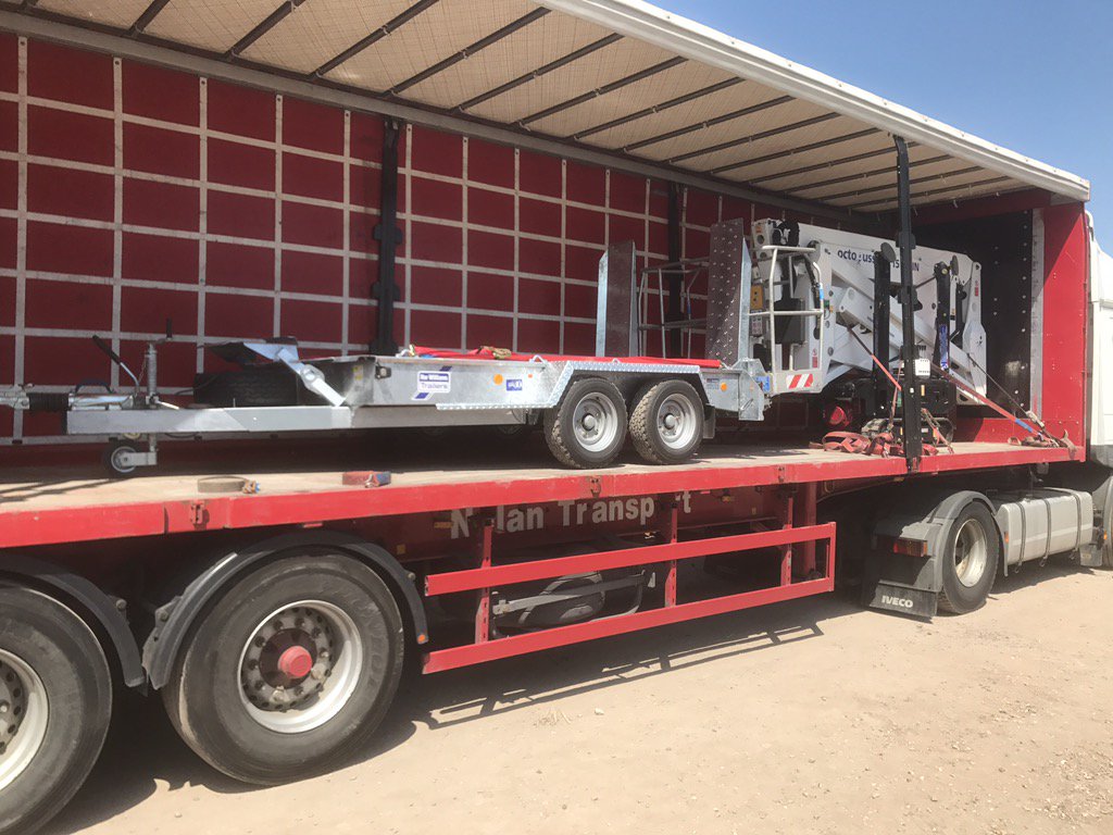 UrbanWilko's tweet photo. All loaded and on their way to a new home in Ireland #usedspiderlift #Octopus1715 #newiforwilliams GH plant trailer https://t.co/T5ZCoxFXrn