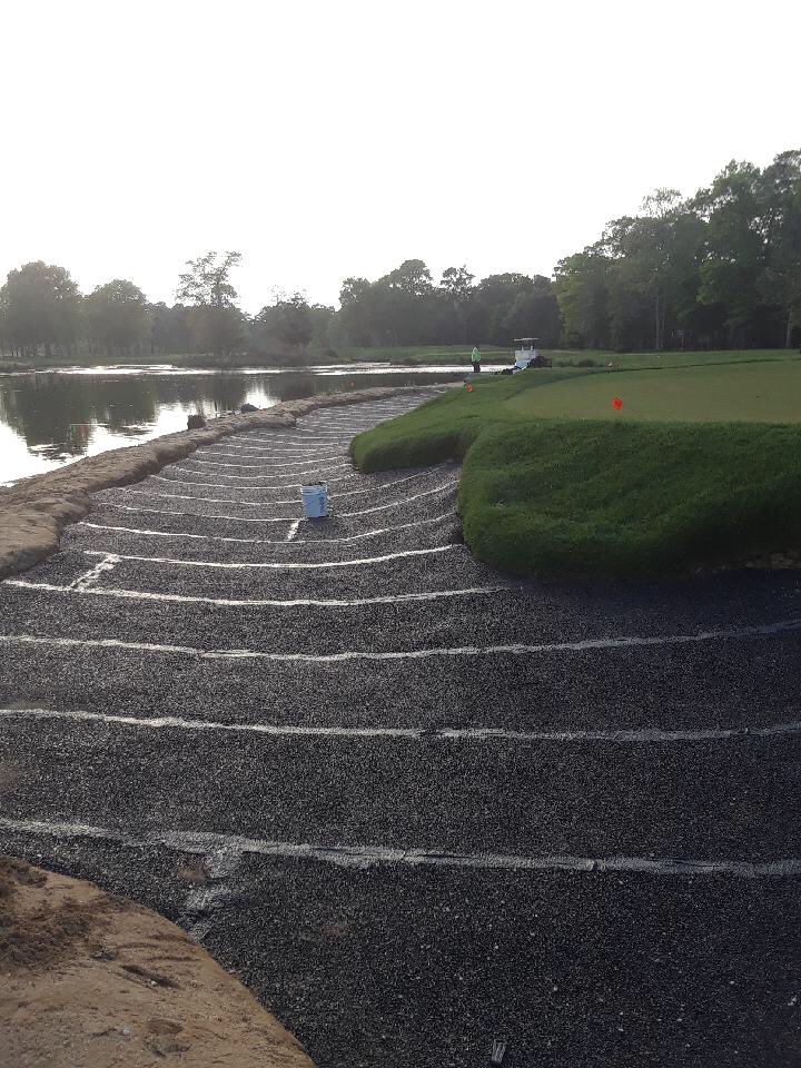 Polylast_Bunker's tweet image. New Polylast Bunker Liner installed at The Union League Philadelphia. This bunker liner helps prevent wash out and undergrowth! #Polylastbunker #aitkens #pgatour #golfbunkerliner #bunkers