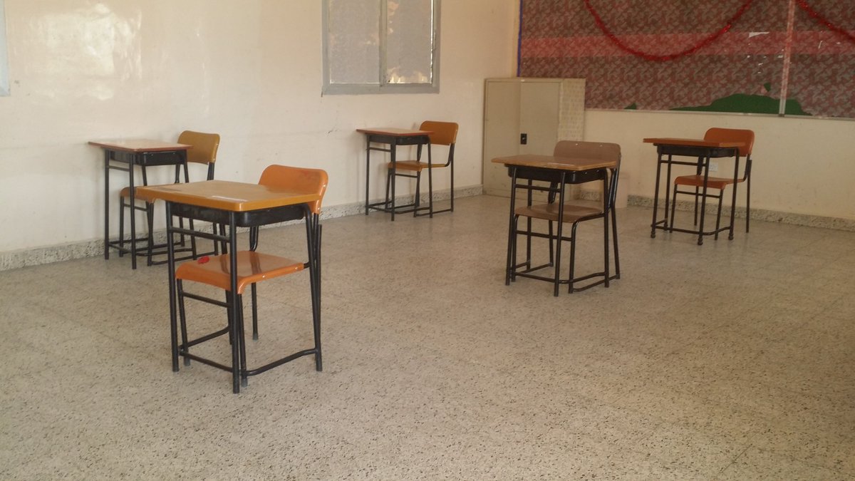 تهيئة الجو المناسب من الإدارة والمعلمين للطلاب في الفصول الدراسية والتأكد من مدى جاهزيتها بكل أريحية لهم.