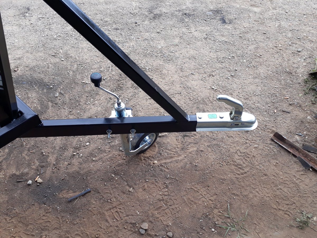 HER ÖLÇÜDE ISTEĞE GÖRE TEKNE RÖMORK YAPILIR.