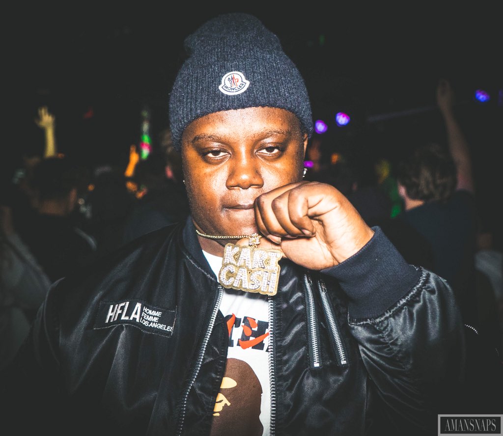amansnaps's tweet photo. young Seattle legend always showed the city so much love
RIP Kari Cash⚡️ https://t.co/CeY41OK4xx