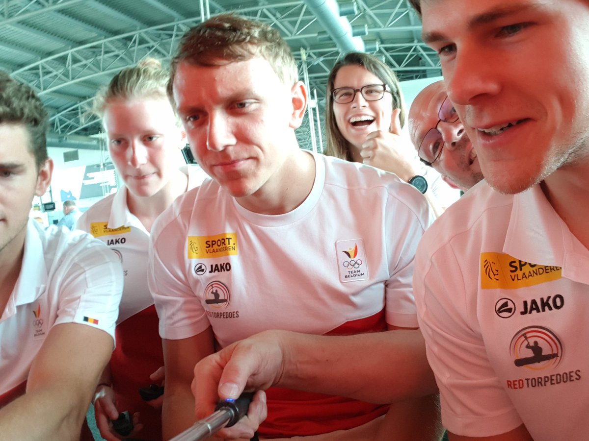 carlosmprendes's tweet photo. Tetris maniacs on our way to Szeged World Cup Regatta. #redtorpedoes #kajakvlaanderen #teambelgium #sportvlaanderen #icfcanoesprint https://t.co/brN57MKrp2