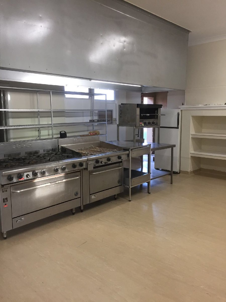Check out the recently renovated Kitchen 👌🏽