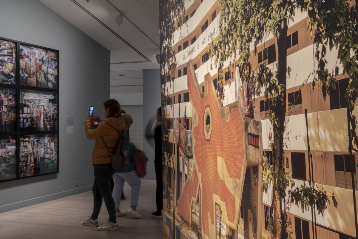 PeraMuzesi's tweet photo. Today is #YoungWednesday! Pera Museum is free of admissions for all students!
Last days to visit "Singapore Unseen" exhibition!
Take a look at our web site for more info:
https://t.co/gJJFmMZ9Z8 https://t.co/EWZ6EJAUqK