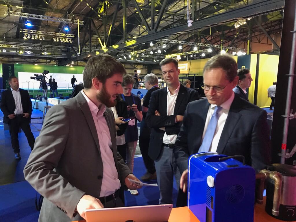 CGConnects's tweet image. Berlin’s Mayor Michael Müller exploring #CUBETechFair’s startups’ #tech