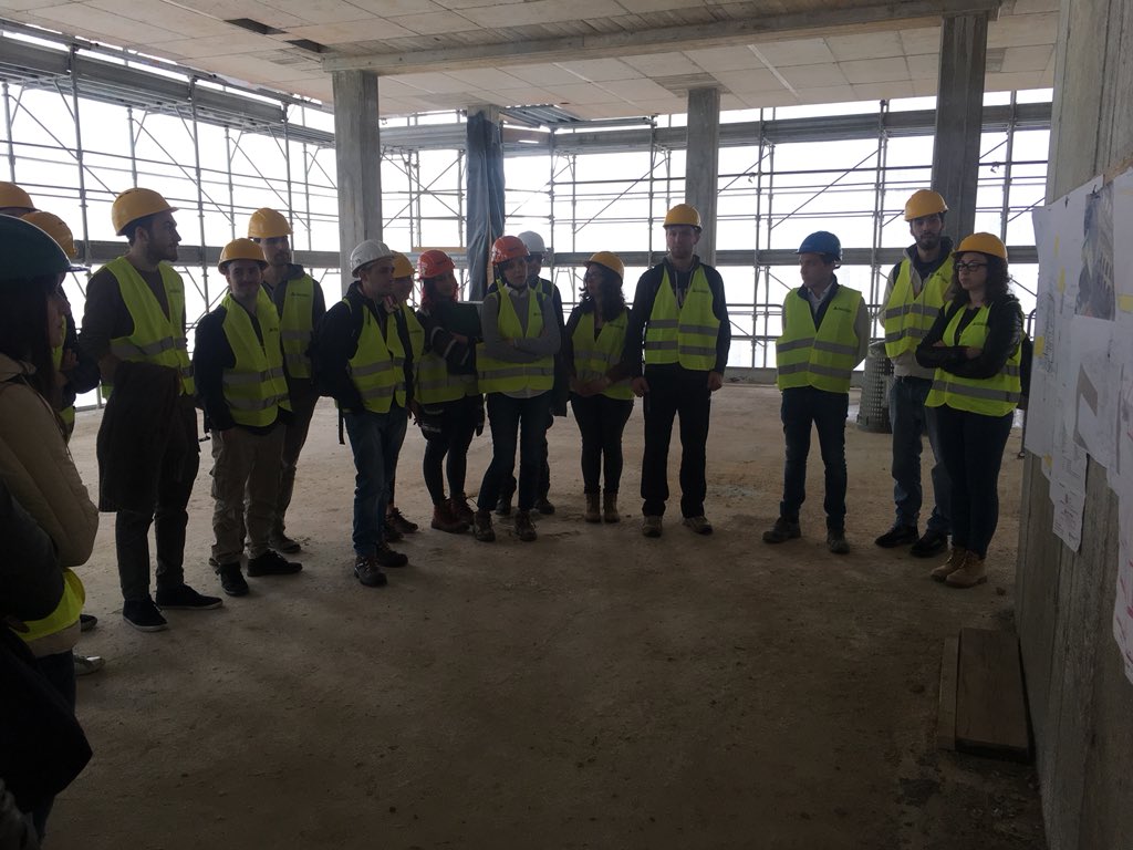 .@polimi visita al cantiere #colombocostruzioni con gli studenti di #ergotecnicaedile #polodiLecco