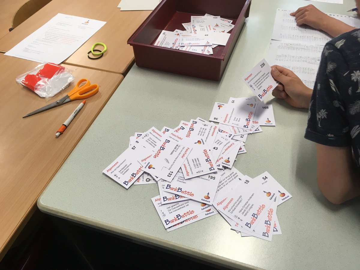 MSellenraad's tweet photo. KW school in Lekkerkerk ook actief aan de slag met de #bankbattle2018 @rabokwaard https://t.co/ghnsxC6Xrp