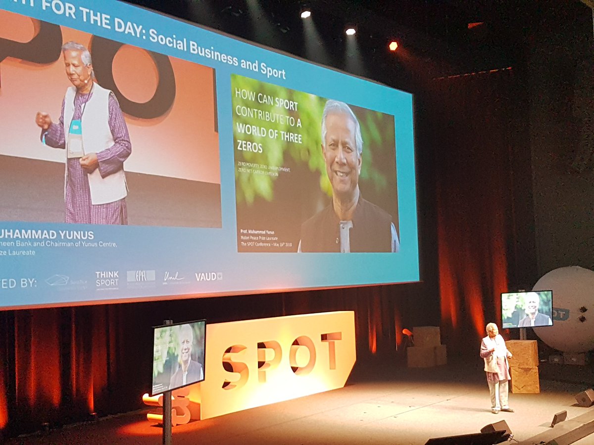 SportdietPro's tweet photo. J2 au salon #Thespot2018 la journée commence fort avec @Yunus_Centre, nobel peace prize laureate! https://t.co/4LcGc34QGz