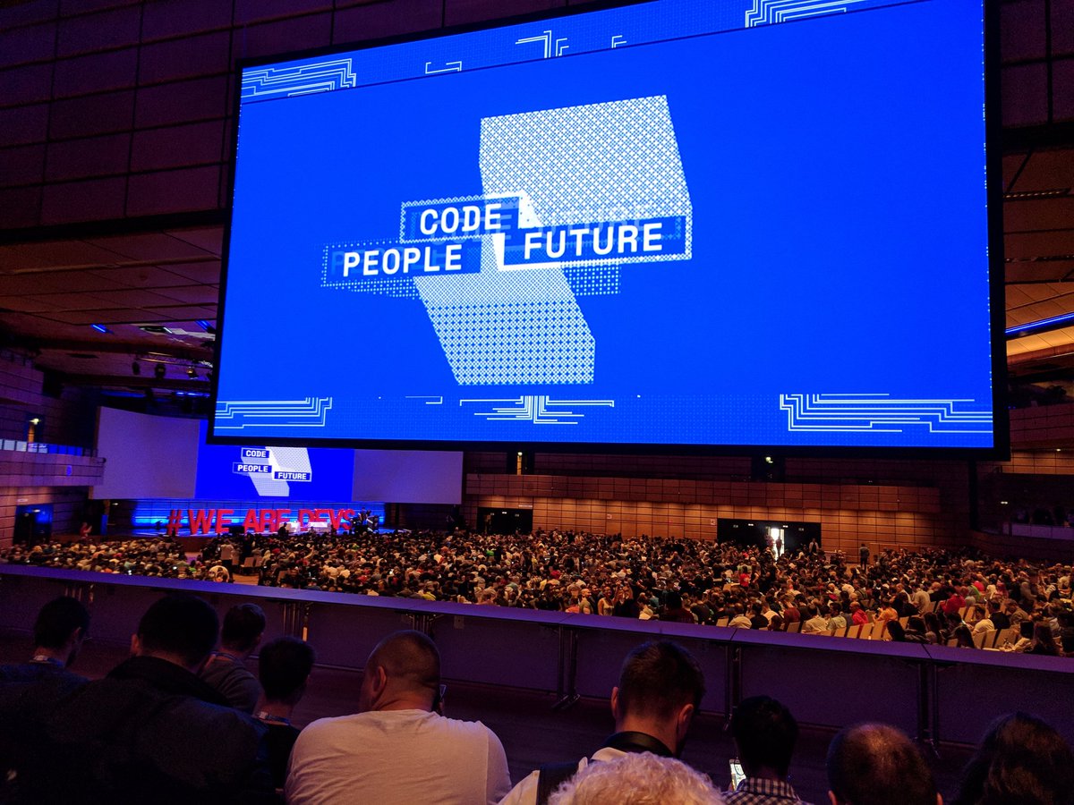 StefanieFluin's tweet image. Beautiful stage at @WeAreDevs - can&apos;t wait for #wearedevs2018 to start!