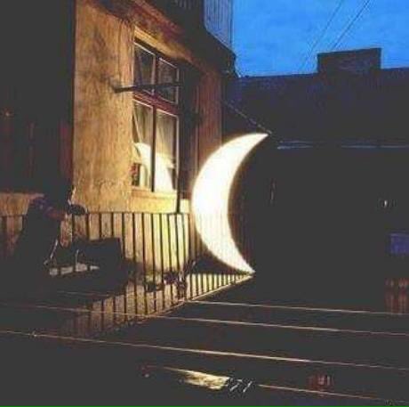 H600_'s tweet image. مبارك عليكم الشهر ❤
و أسأل الله الكريم أن يمن علينا وعليكم
بالقبول والرضوان وأن يكتب لنا 
العتق من النار
وكُل عام وإنتم بخير🌙

#رمضان_كريم