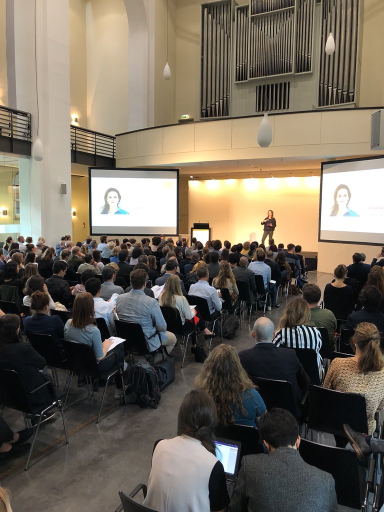 „For long I thought building a company and changing the world for the better were dreams I had to treat separately - but today I know they can and should go together“ says <a href="/VerenaDE/">Vier</a> at #ChangemakerSummit #SocEnt #dreambig