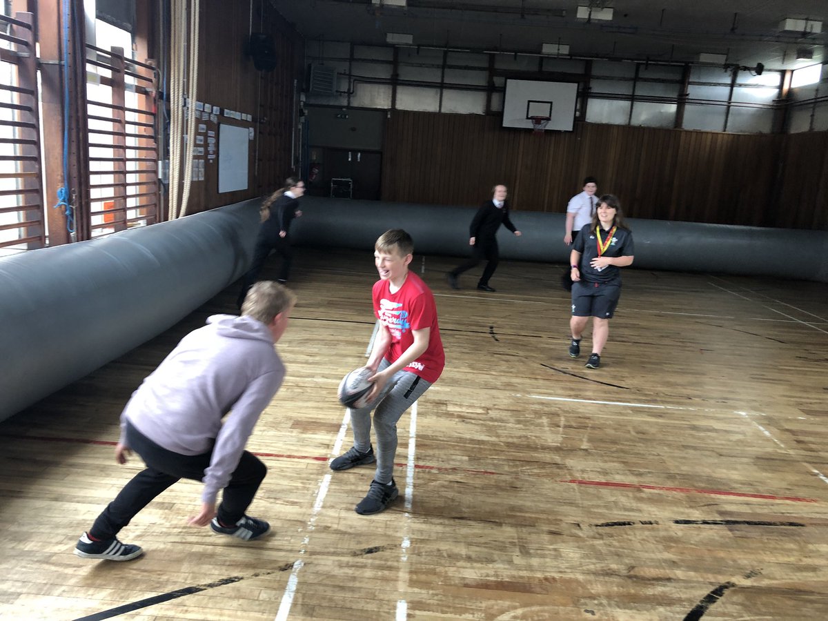 TackleWales's tweet photo. Back in @CoedcaeSchool post exam period. Time to de-stress with the cage 😅😅 https://t.co/CvDdod4JRg