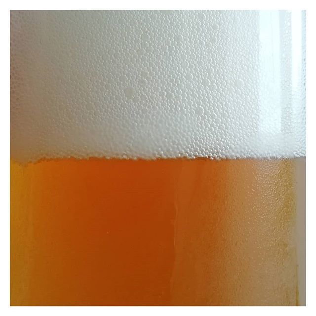 canyouseeart's tweet photo. Mousse ligne

#mousse
#biere
#brasseriedemeraude
#teles
#biereteles https://t.co/QjGUoeb5Cv https://t.co/QKBGWuutwv