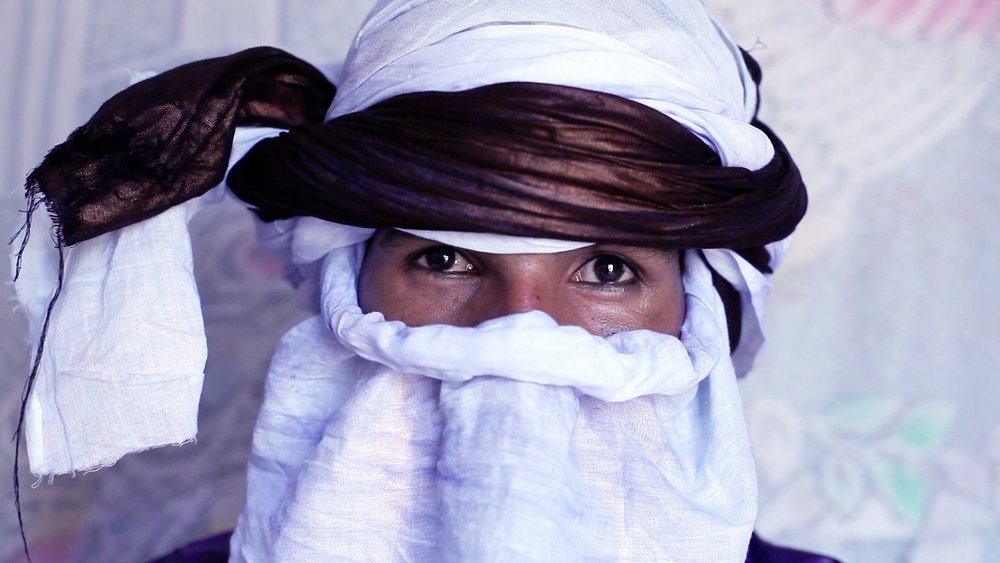 DoubleJRadio's tweet photo. This week on #FatPlanet, Tuareg guitarist @MdouMoctar teams up with producers Elite Beat + @stuartbuchanan takes you on a sonic journey to South Africa, Zimbabwe, Japan and South Korea. Join us from 8pm AEST or On Demand:  https://t.co/2upf1vwCxN https://t.co/My2lGLdsCW