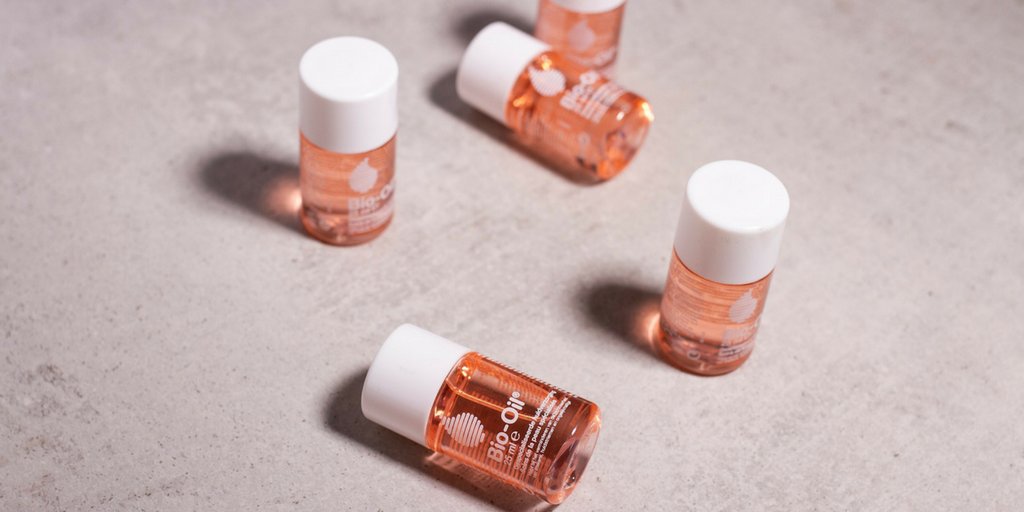 MONTHLY TWITTER GIVEAWAY x BIO-OIL 🐦 Volg, #retweet &amp; maak kans op Bio-Oil, het huidverzorgingsproduct bij uitstek! Tegen littekens, huidstriemen, uitgedroogde huid, etc. 🌸 #giveaway #pharmamarket #mei #biooil
