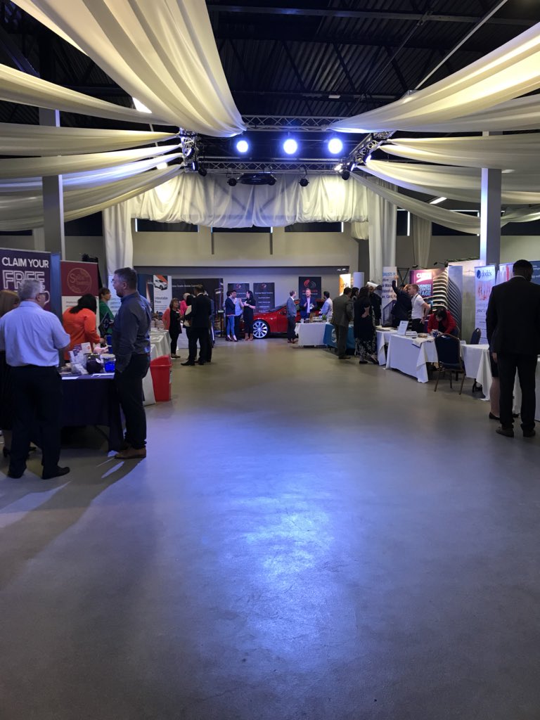 LeicesterRaces's tweet photo. A fantastic exhibition in our Kube Today @CrossProd_UK #GetCross https://t.co/QHJP9D5GCS