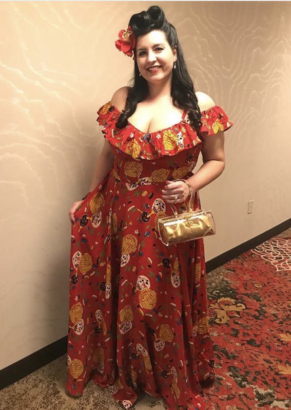 Here is the lovely @buttercreambetty showing off her beautiful dress and our “Marilyn” bag VLV - we think it’s a perfect match!! Now on sale @VioletLovesV come along and see!! Xx