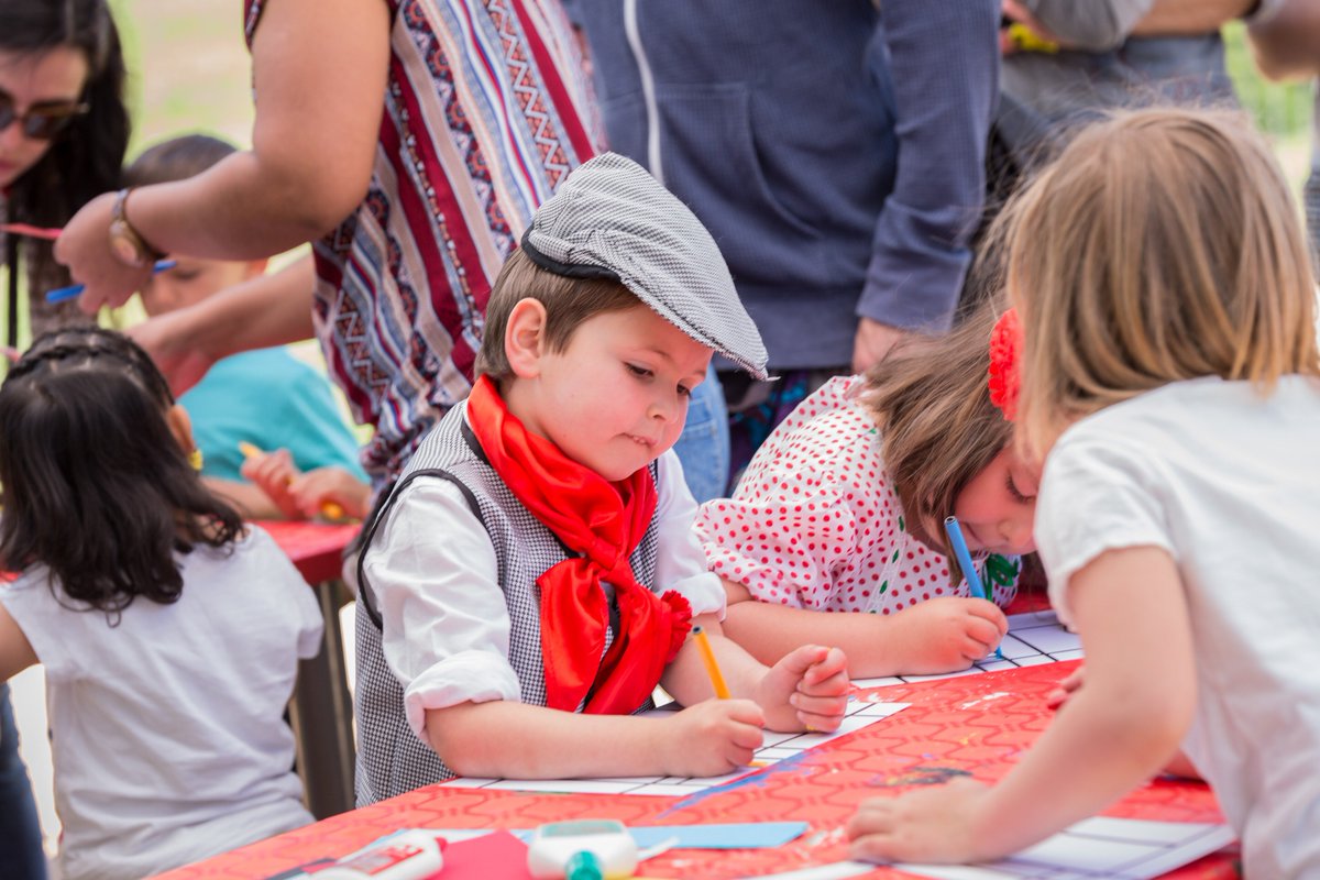 kideoo's tweet photo. ¡Gracias a tod@s por un San Isidro inolvidable!

Os dejamos unas primeras imágenes de lo que fue la tercera edición de #Pichikids.

#chulapismo #pichis #SanIsidro2018 #gatos #gatas https://t.co/IlOlQLfBuT