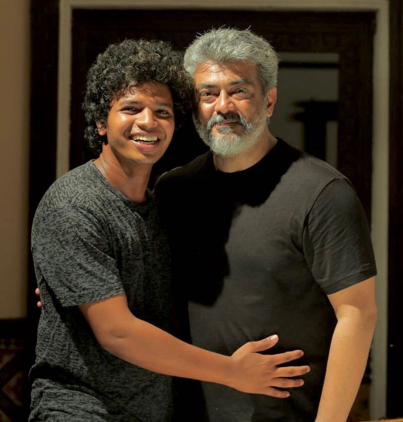 MollywoodBo1's tweet photo. #ThalaAjith 👌
#Viswasam #LocationSnaps
@rameshlaus | @LMKMovieManiac https://t.co/r56xE0dSkF
