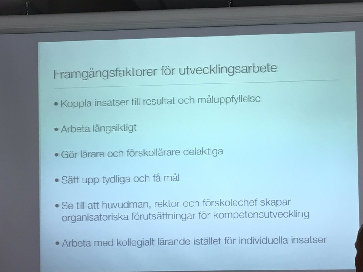 EkbomC's tweet photo. Kloka ord från @ulrikajonson kring skolans digitalisering och framgångsfaktorer för förändringsarbete.#SPSM #digitalisering https://t.co/D8UsLjNLlp
