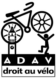 forumTEES's tweet photo. Visite 8 : @DroitAuVelo vous guide à travers les aménagements cyclables et les espaces de voiries partagées à @Dunkerque et Rosendaël. S'en suit une rencontre avec les responsables du Learning Center "Ville Durable" de Dunkerque, de la Maison de l'Environnement. #ForumTransition https://t.co/PMw7XhMXtT