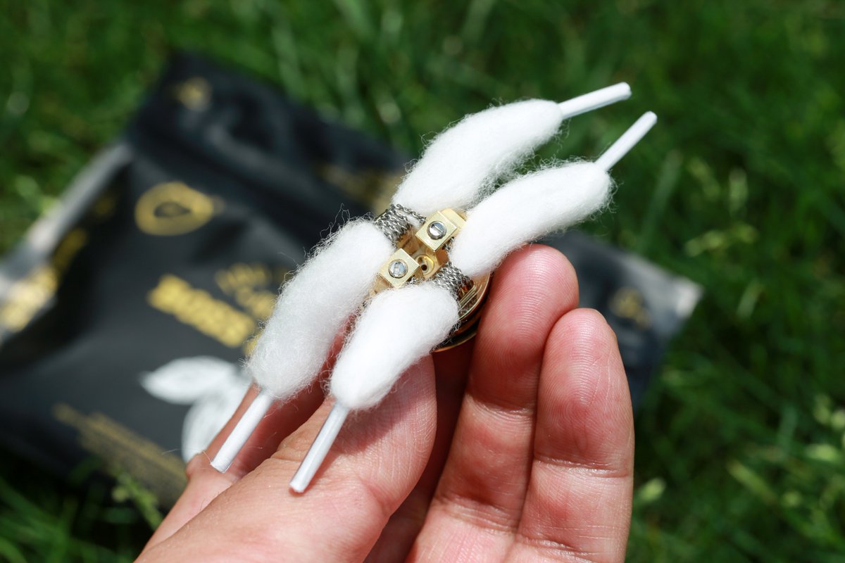 HeavenGiftsCom's tweet photo. Lace those wicks! Boss Device 👉 https://t.co/GgprwHn4ja
#BossDevice #organiccotton #vape #wicking #vapeculture #vapefam #VapeOn https://t.co/xdh6iqqclB