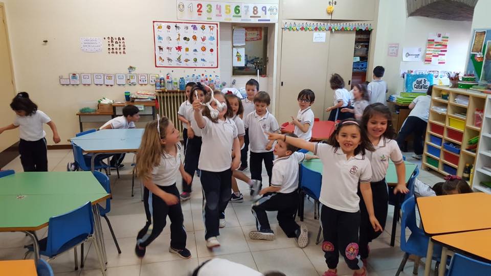 ElDioce's tweet photo. Nuevo #ABP de nuestros alumnos 3ºEI @somosdioce sobre #Saturno.
Saturnino nos envía un pergamino con nuestra misión para llegar a ser expertos en su #planeta.
@Ampadioce
#comomolamicole
#aprenderjugando https://t.co/JzDiIt7sZO