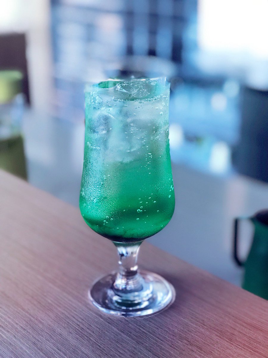 MauLin_Food's tweet photo. You can't believe how well Mint, Litchi and Lemon work together, especially in summer ☀️

#taiwan #maulin #mint #litchi #lychee #lemon #juice #fruittea #cocktail #import #export #foodindustry #foodsupplier #beverage #bubbletea #bobatea #milktea #sparklingwater #syrup https://t.co/IlsqP2P5fV