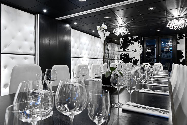 SquareMeal's tweet photo. A little birdy told us you have a #birthday coming up 🎈🎈🎈

To help with your celebrations here's our list of favourite private dining rooms for a #BirthdayParty 😉 https://t.co/pCbkculBzC
📷 @coyamayfair, @DragonInnLondon, @gauchogroup + @SCEventsLondon https://t.co/L5jB71N8EY