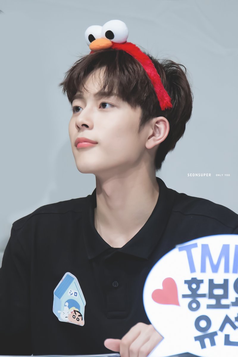 seonsuper's tweet photo. 180515 중동현대백화점 #유선호 #TMRW https://t.co/LkDy16oiiU