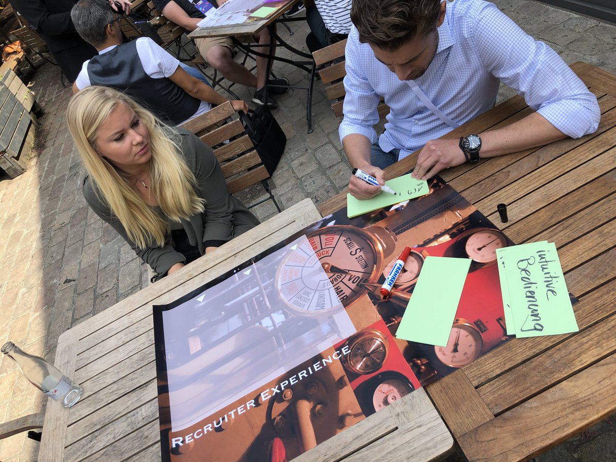 ReinerKriegler's tweet photo. Der fantastische @recruitingwitt lässt die EBX-er arbeiten: Kriterien für die #recruiting Tool-Auswahl  mit Schwarmintelligenz-Methode #EBX18HH #employerbranding https://t.co/CEYJJb6E6X